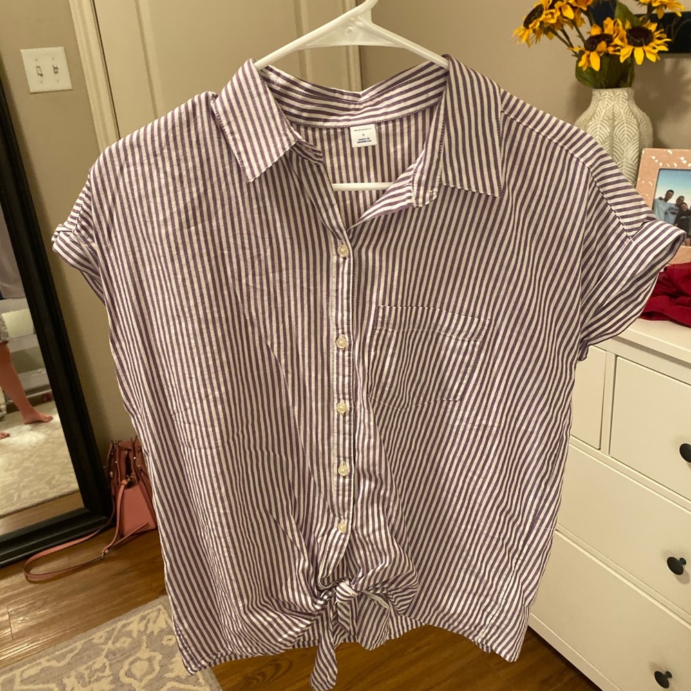 Striped old navy blouse!!